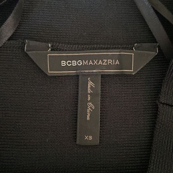 BCBGMAXARIZIA Simone Textured Power Skirt Size XS NWOT - Picture 6 of 11